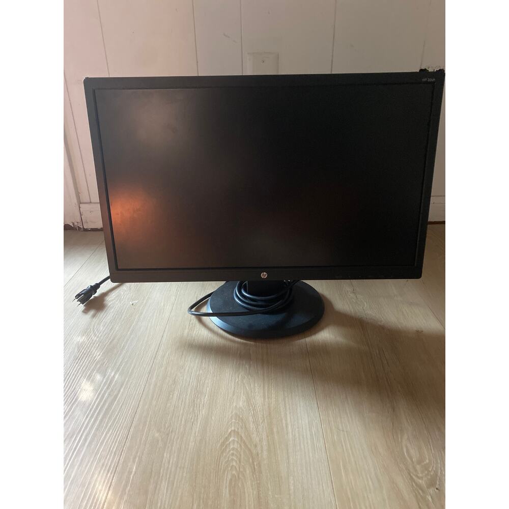 HP 22uh monitor L3N74A w/ stand and power cable tested and working